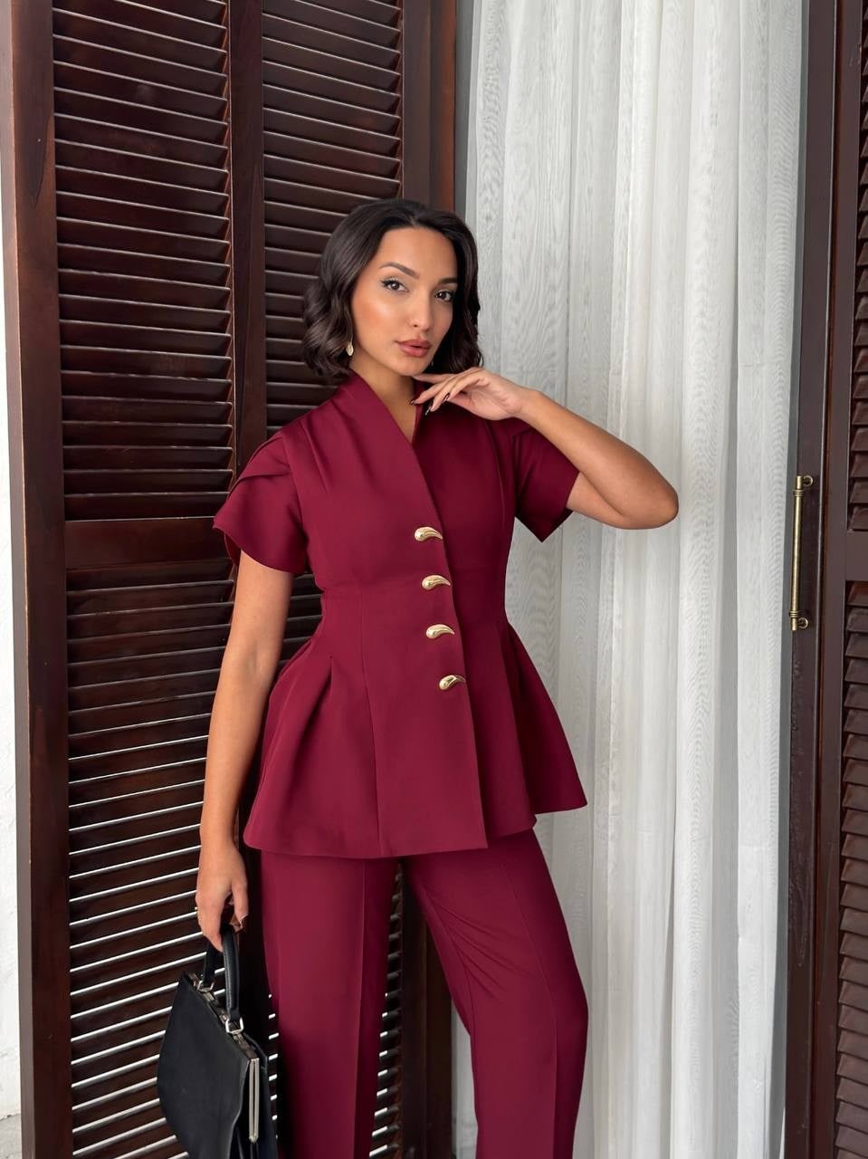 Gold Düğme Detaylı Peplum Kesim Şık Kadın Takım - Bordo