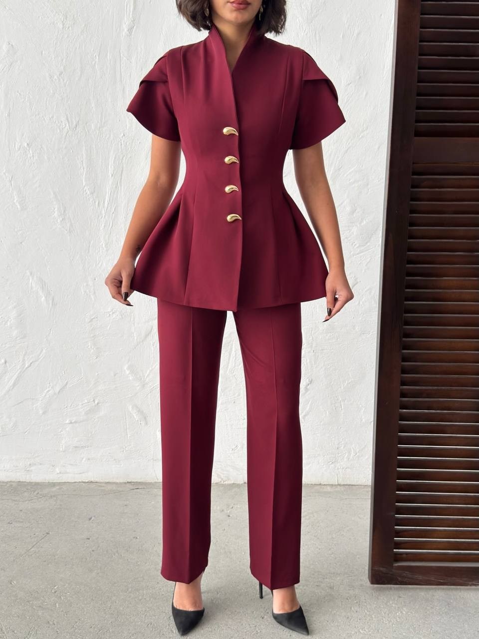 Gold Düğme Detaylı Peplum Kesim Şık Kadın Takım - Bordo