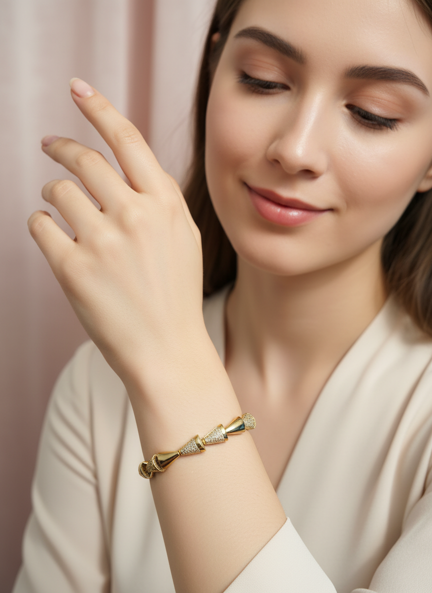 Xuping Gold Renk Işıltılı Kadın Bileklik – Parlak Taş Detaylı, Kararma Yapmaz