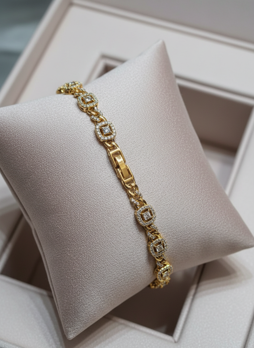Xuping Taşlı Gold Bileklik – Kararma Yapmaz, Günlük ve Özel Gün Kullanıma Uygun Şık Tasarım