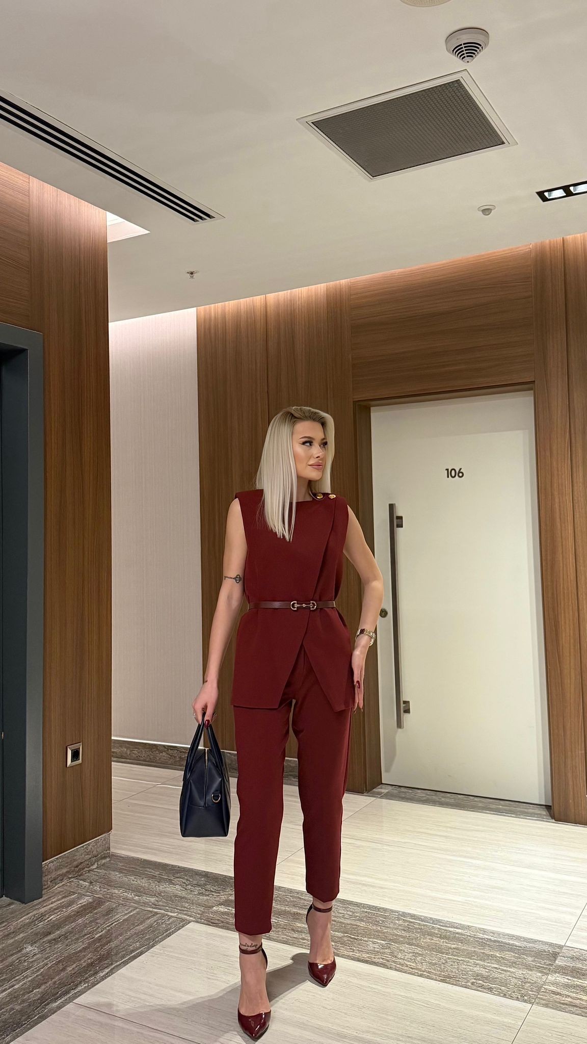Bordo Kemerli Yelek & Pantolon Takım – Ofis ve Davet Şıklığı - Bordo