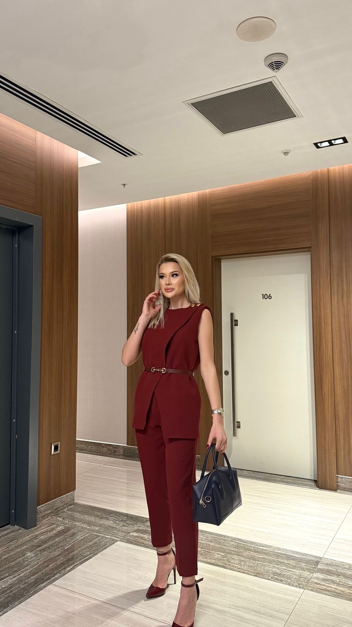 Bordo Kemerli Yelek & Pantolon Takım – Ofis ve Davet Şıklığı - Bordo