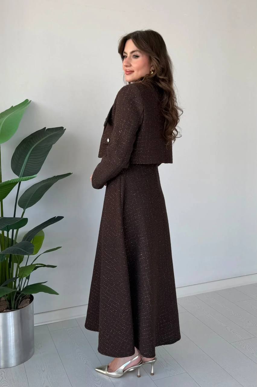 Zarafetin Modern Yorumu: Premium Dokulu Elbise & Ceket Takım Kahverengi